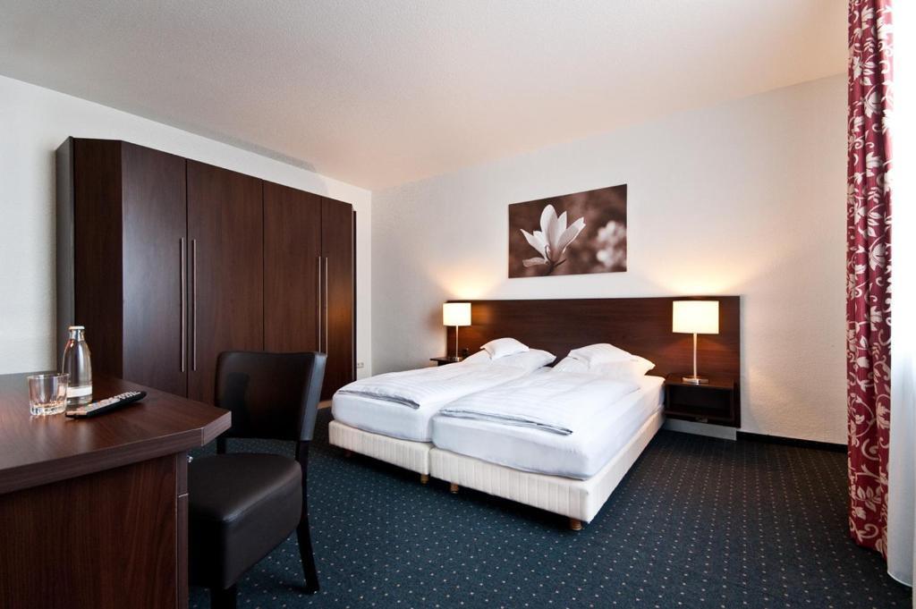Hotel Am Oppspring Muelheim an der Ruhr Room photo